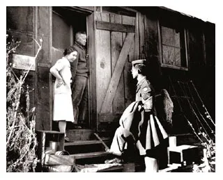442nd Soldier Visiting Parents - A poignant moment of family reunion in Manzanar 442nd Soldier Visiting Parents - A poignant moment of family reunion in Manzanar